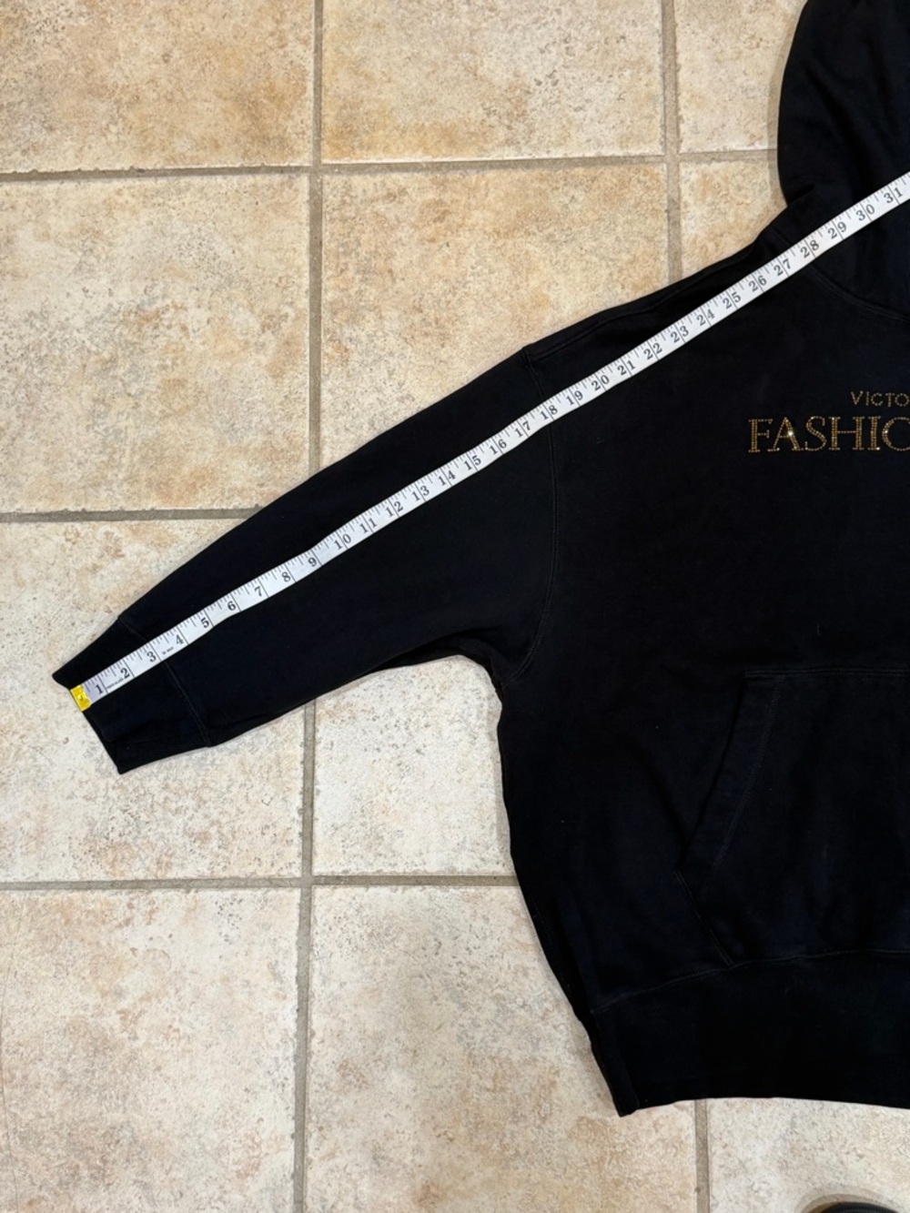 VICTORIA SECRET 2025 FASHION SHOW ICONIC BLACK HOODIE & GOLD BLING LOGO XL - Picture 10 of 10